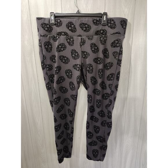 Torrid Pixie Black Flocked Skull Print Pants 1R Whimsigoth Festival Punk Goth - Picture 1 of 8